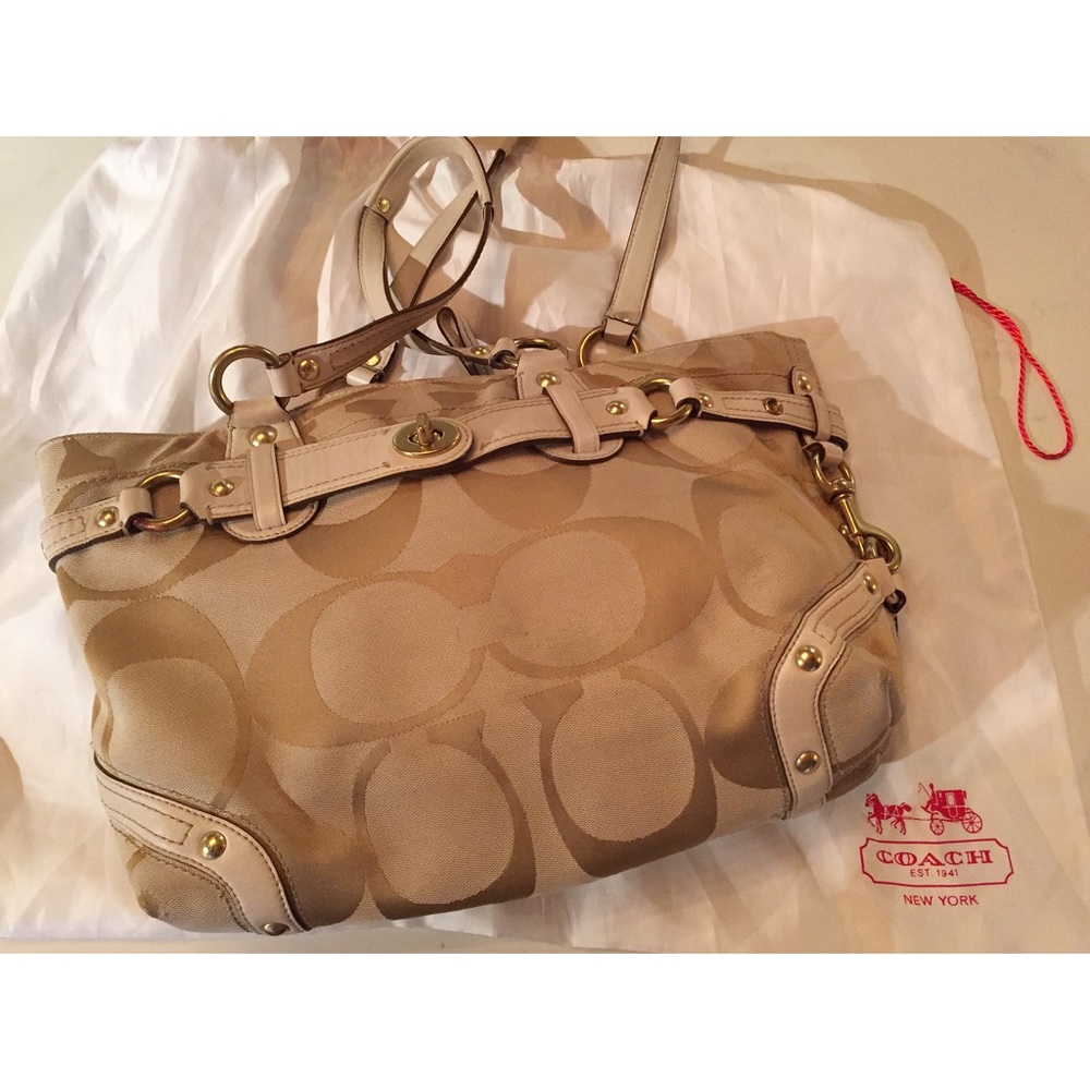 Beautiful Beige Coach Purse